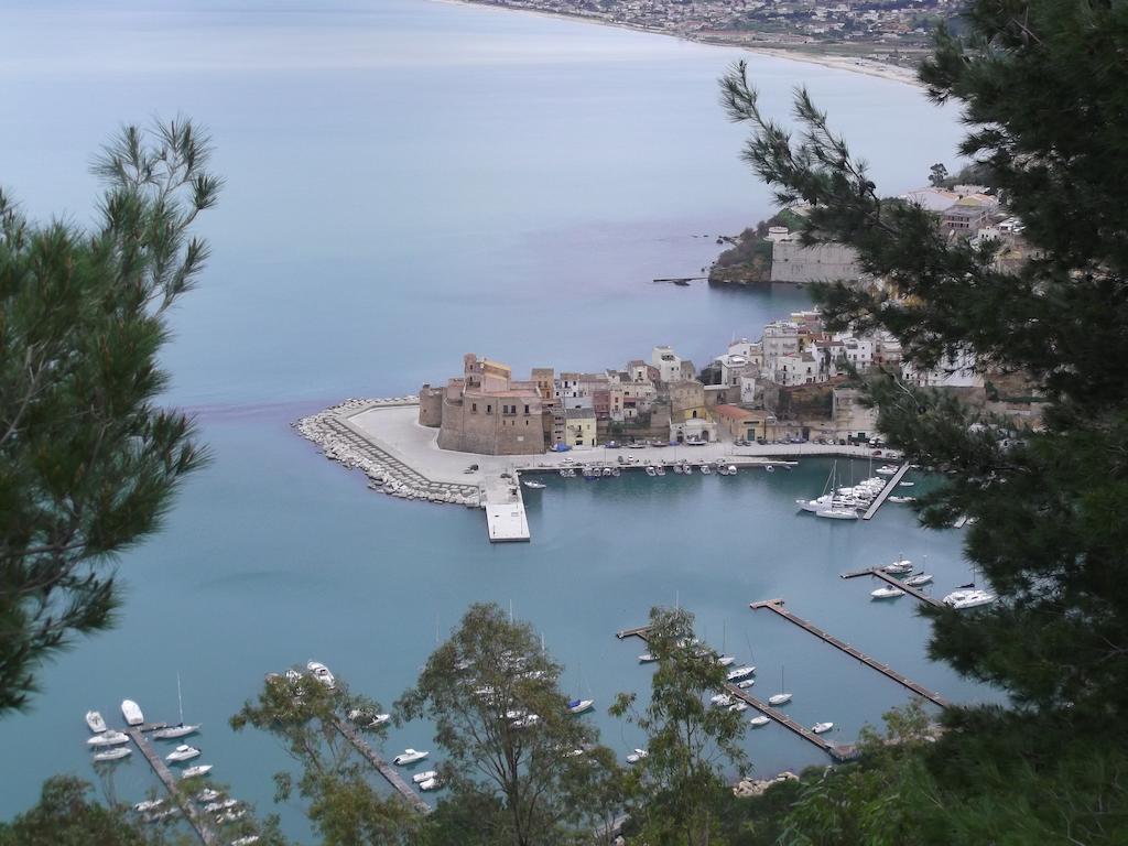 Zu Pippinu Apartman Castellammare del Golfo Kültér fotó